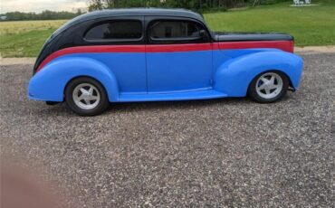 Ford-Sedan-1940-black-sky-blue-Gray-11