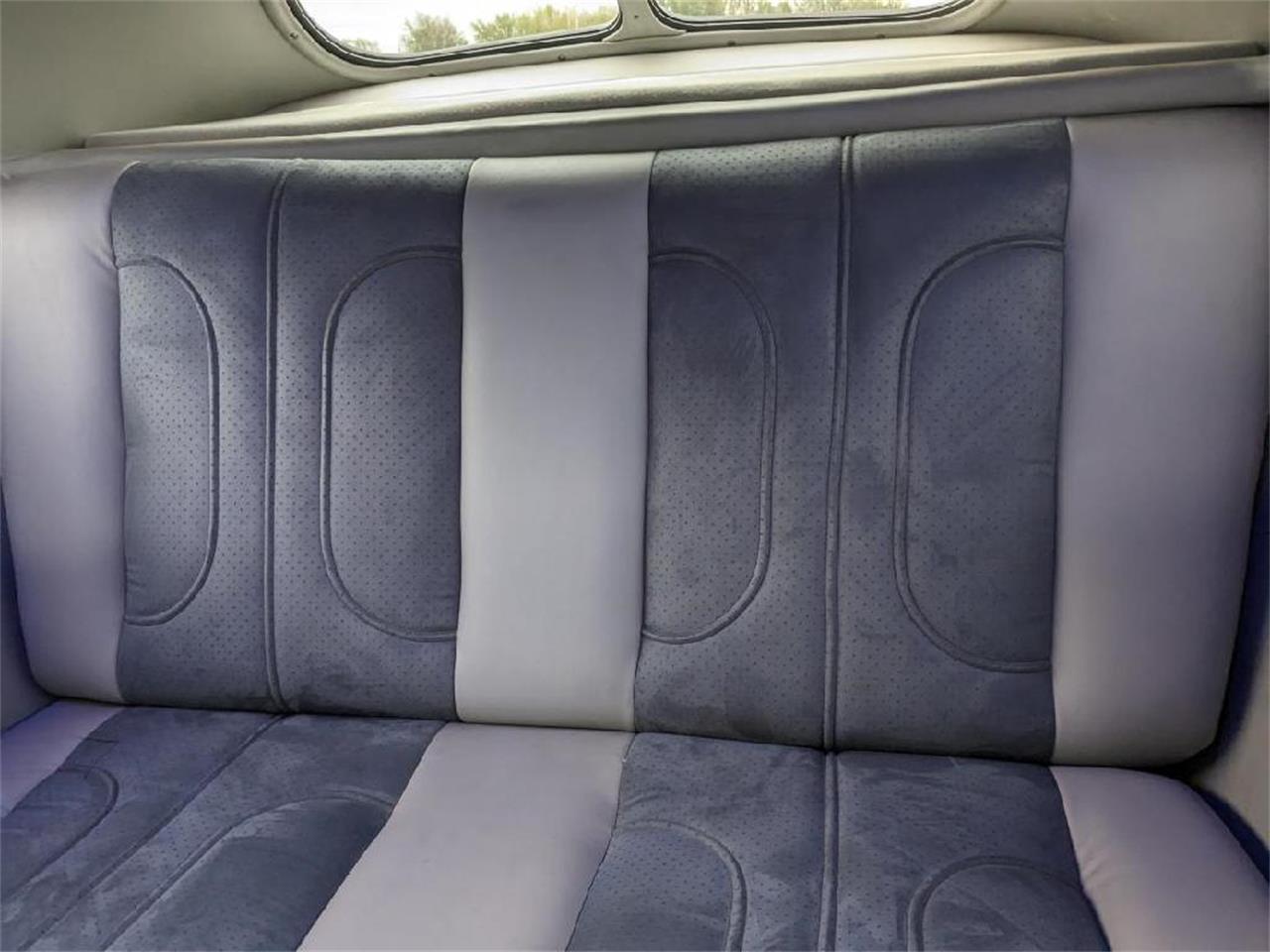 Ford-Sedan-1940-black-sky-blue-Gray-6