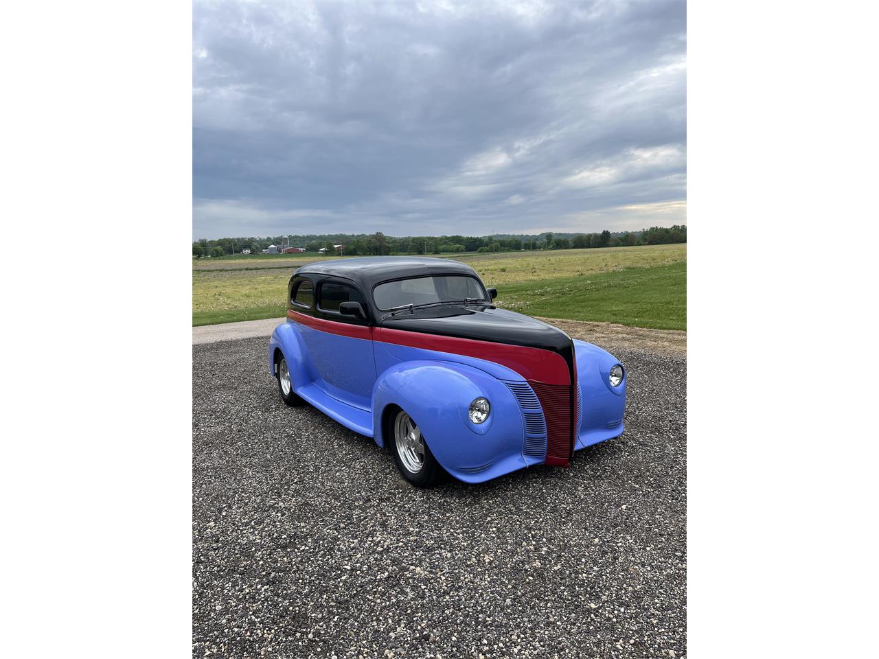 Ford-Sedan-1940-black-sky-blue-Gray-7