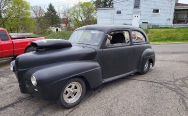 Ford-Sedan-1941