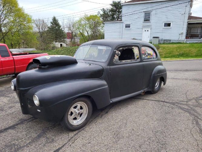 Ford-Sedan-1941