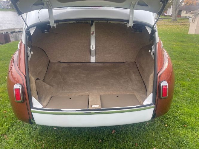 Ford-Sedan-1941-Brown-7
