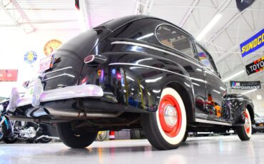 Ford-Sedan-1947-Coupe-10
