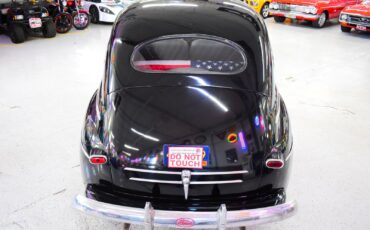 Ford-Sedan-1947-Coupe-12