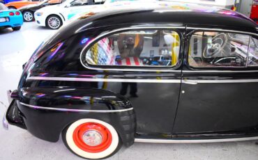 Ford-Sedan-1947-Coupe-5