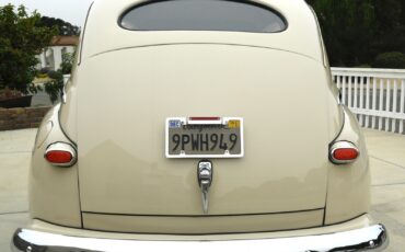 Ford-Sedan-1948-Sedan-14