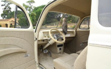 Ford-Sedan-1948-Sedan-8