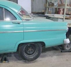 Ford-Sedan-1955-4