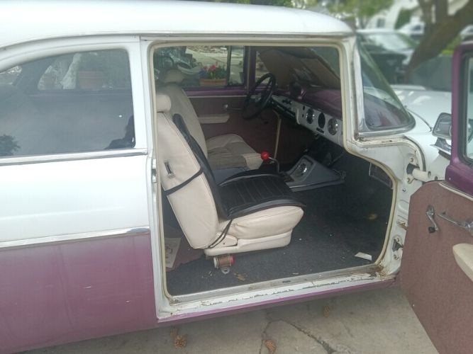 Ford-Sedan-1955-Purple-Cream-3