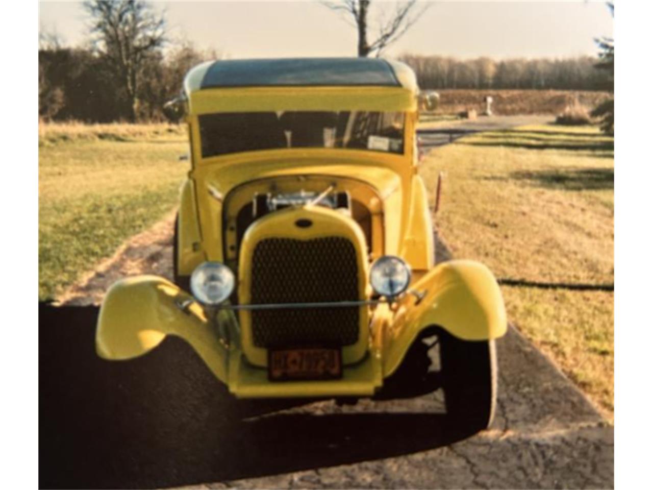 Ford-Sedan-delivery-1929-Yellow-and-black-Yellow-and-black-1