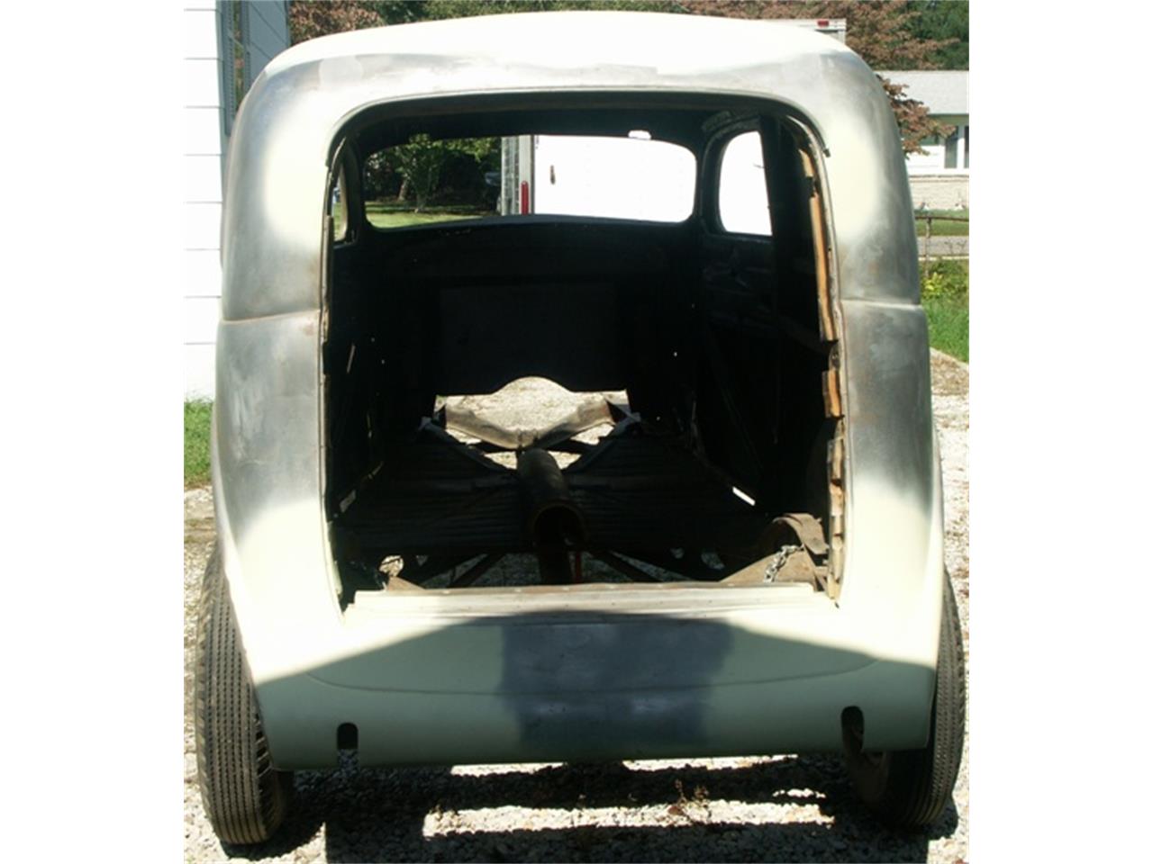 Ford-Sedan-delivery-1937-No-Rust-20