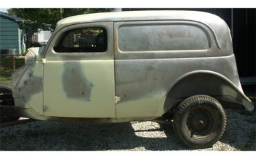 Ford-Sedan-delivery-1937-No-Rust