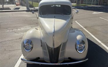 Ford-Sedan-delivery-1940-Beige-Beige-2