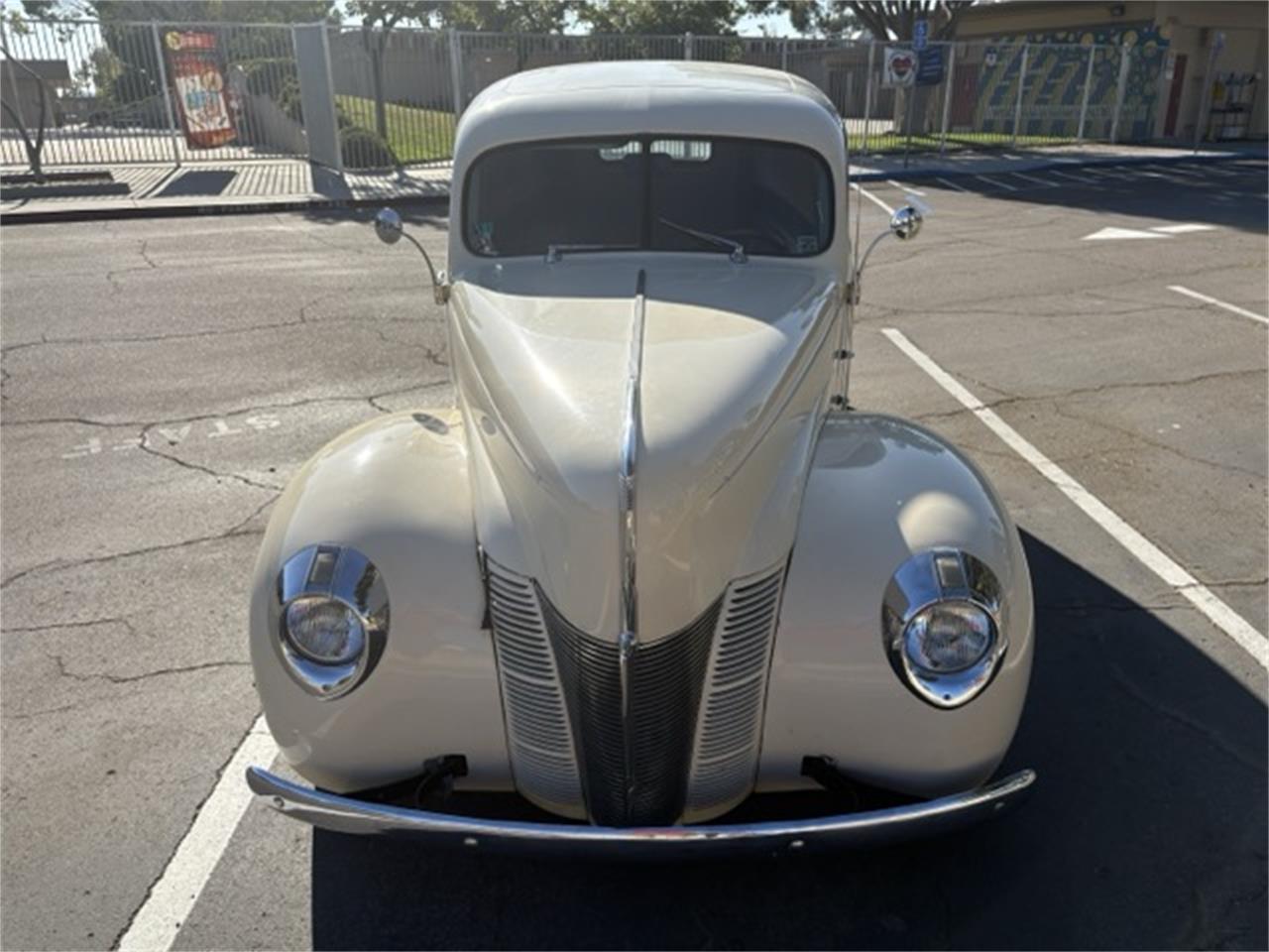 Ford-Sedan-delivery-1940-Beige-Beige-2