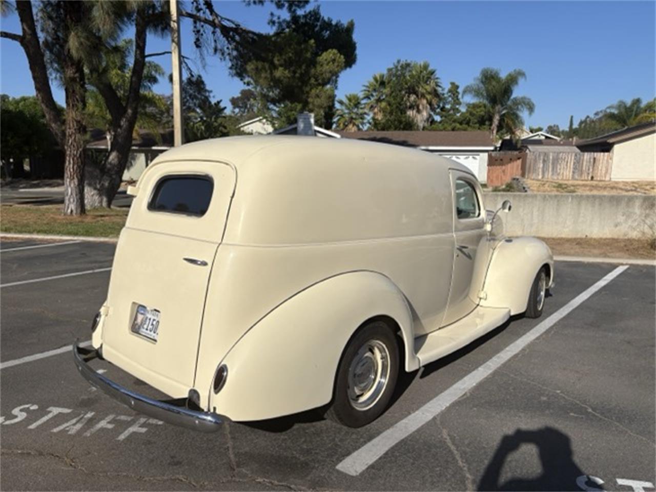 Ford-Sedan-delivery-1940-Beige-Beige-5