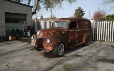 Ford-Sedan-delivery-1941-2
