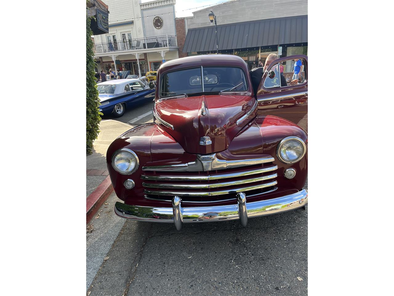 Ford-Sedan-delivery-1947-Burgundy-Grey-5
