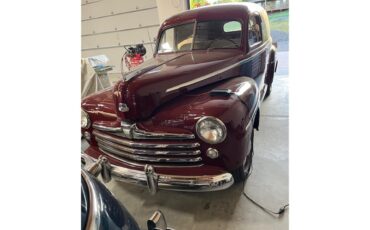 Ford-Sedan-delivery-1947-Burgundy-Grey-7