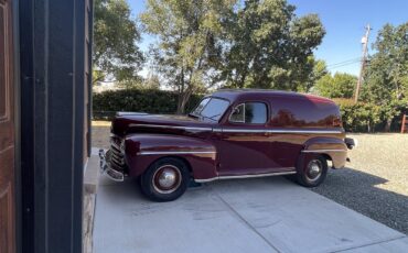 Ford-Sedan-delivery-1947-Burgundy-Grey-8