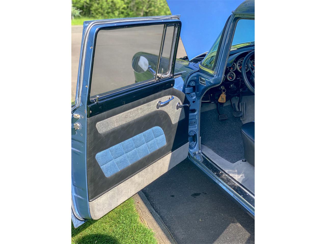 Ford-Sedan-delivery-1956-Blue-Blue-and-Gray-2