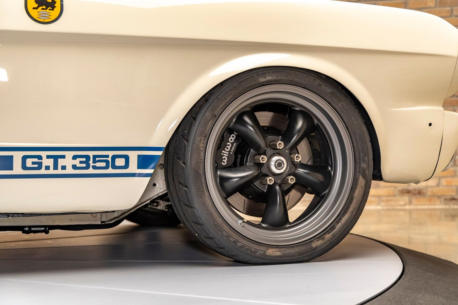 Ford-Shelby-GT350-1966-Coupe-17