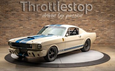 Ford-Shelby-GT350-1966-Coupe-2
