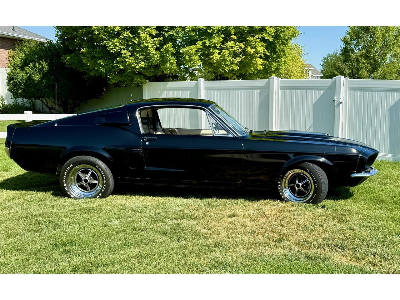 Ford-Shelby-gt500-1967-Black-Parchment-8