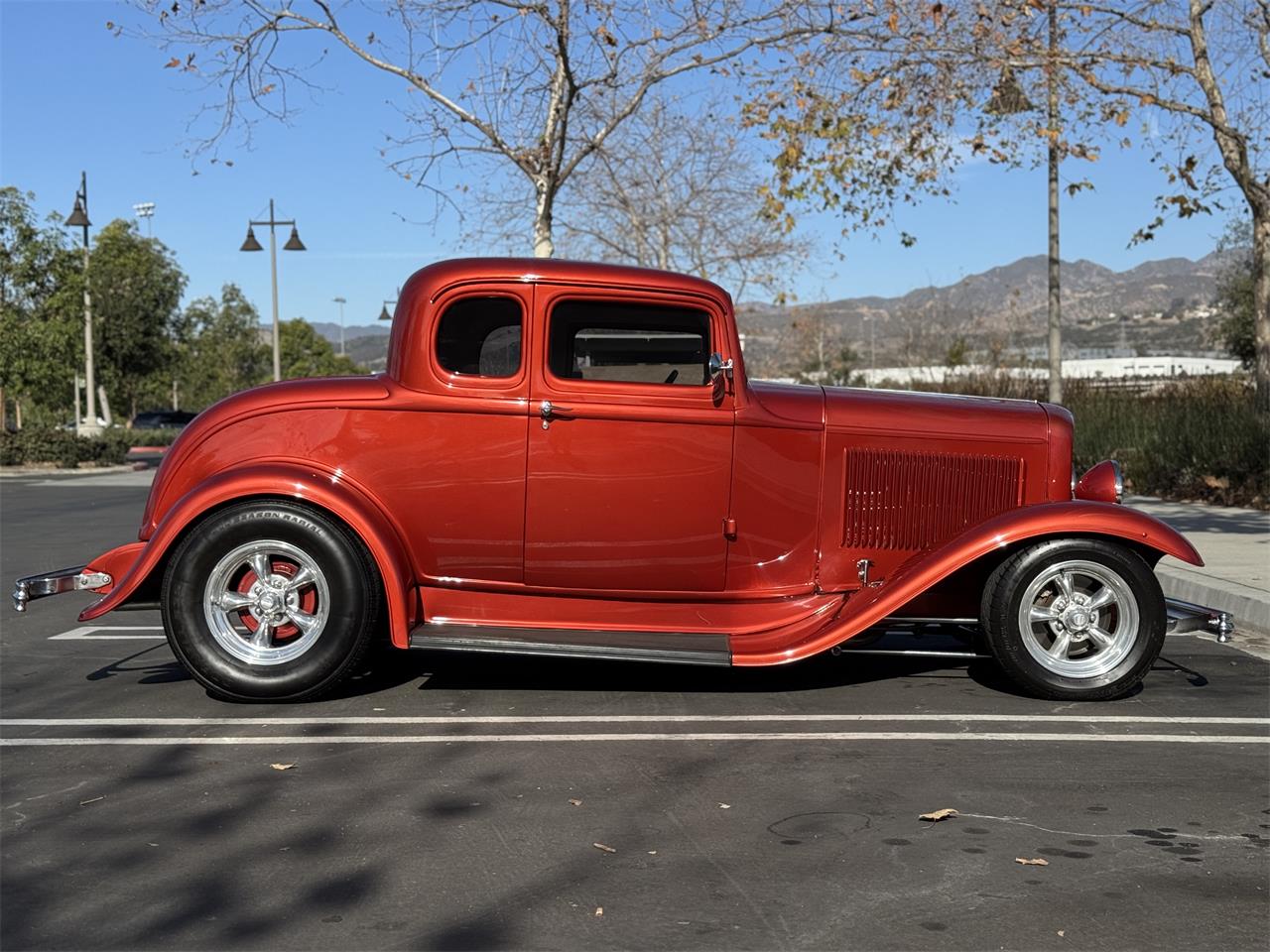 Ford-Special-1932-Copper-White-7