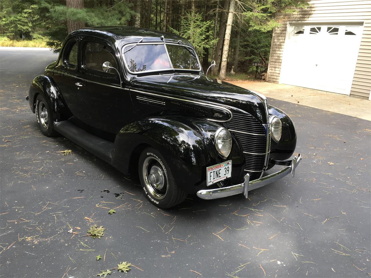 Ford-Standard-1939-Black-Tan-10