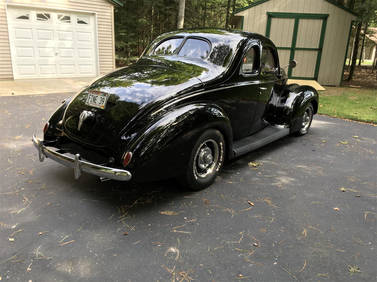 Ford-Standard-1939-Black-Tan-11