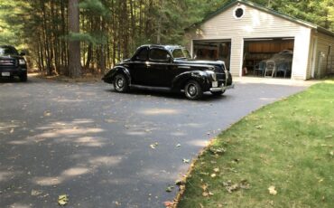 Ford-Standard-1939-Black-Tan-3