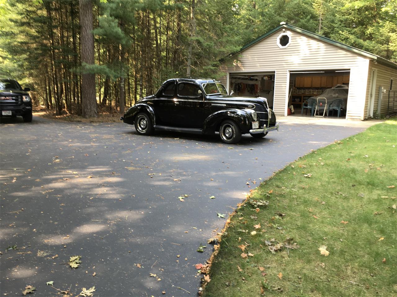 Ford-Standard-1939-Black-Tan-3