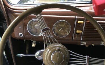 Ford-Standard-1939-Black-Tan-5