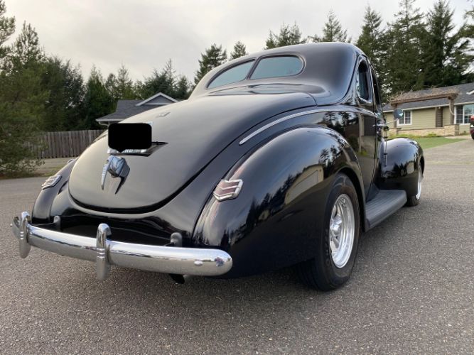 Ford-Standard-1940-Black-Gray-1