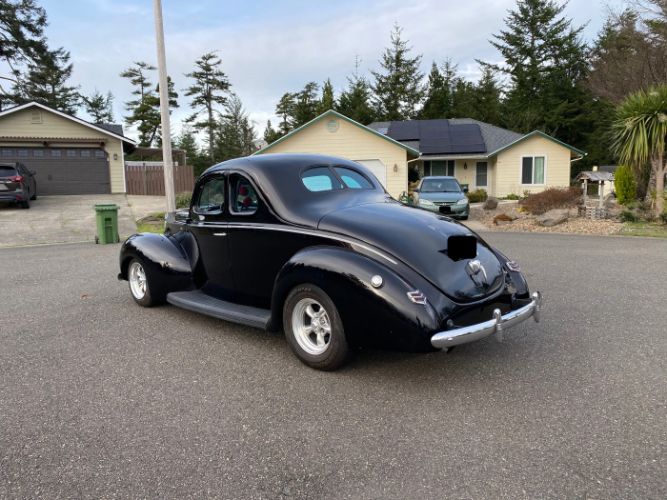 Ford-Standard-1940-Black-Gray-2