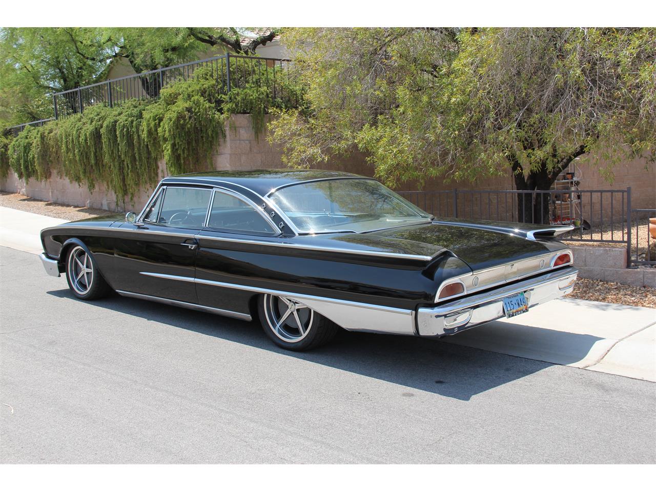 Ford-Starliner-1960-Black-Black-4