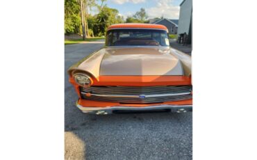 Ford-Station-wagon-1957-Orange-and-champagne-Tan-leather-1