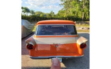 Ford-Station-wagon-1957-Orange-and-champagne-Tan-leather-3