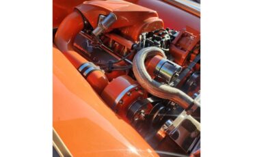 Ford-Station-wagon-1957-Orange-and-champagne-Tan-leather-5