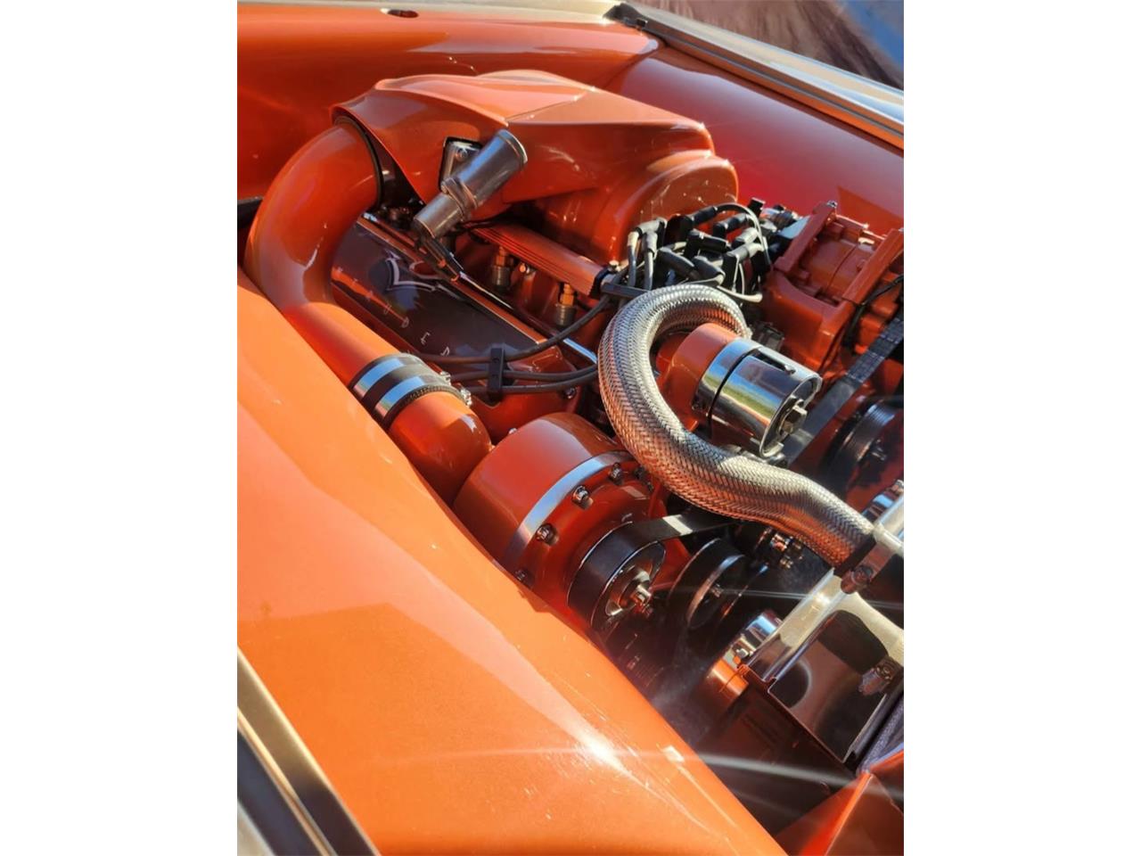 Ford-Station-wagon-1957-Orange-and-champagne-Tan-leather-5