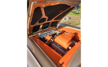 Ford-Station-wagon-1957-Orange-and-champagne-Tan-leather-8