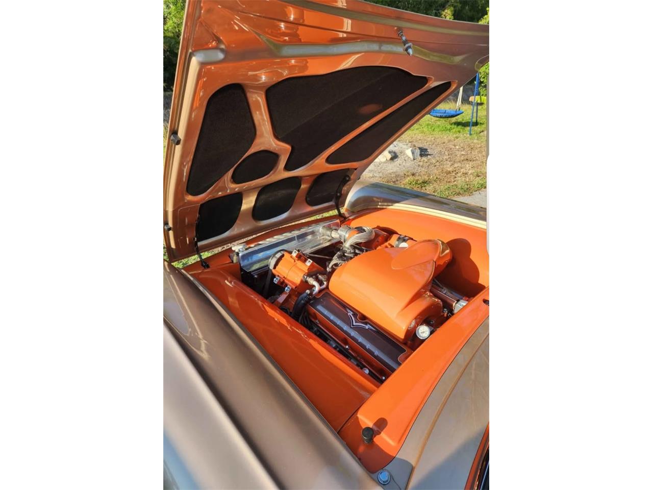 Ford-Station-wagon-1957-Orange-and-champagne-Tan-leather-8