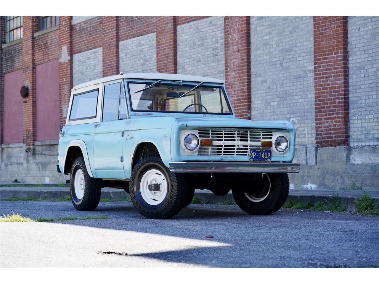 Ford-Station-wagon-1967-Frost-Turquoise-Frost-Turquoise-16