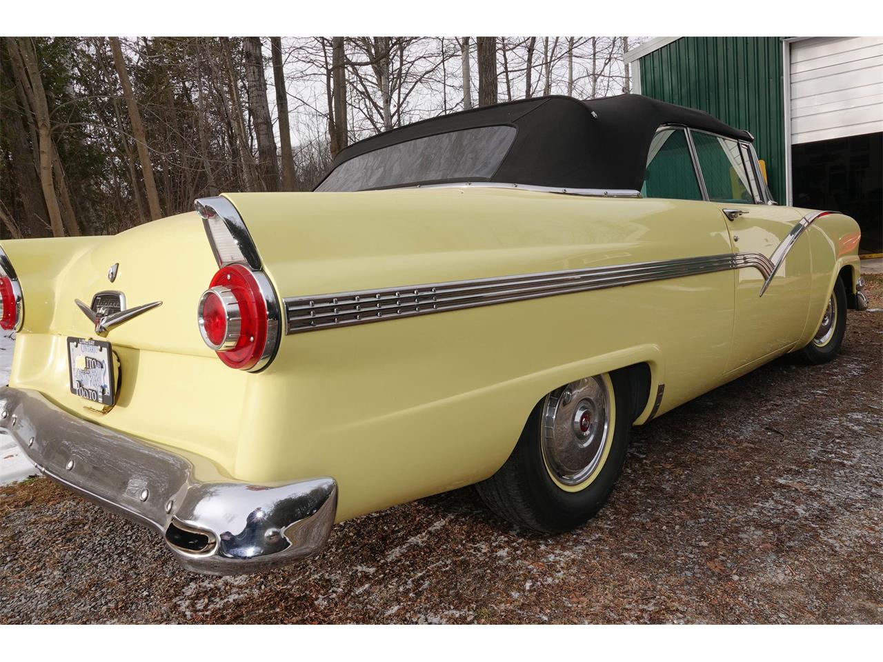 Ford-Sunliner-1956-Yellow-BlackWhite-3