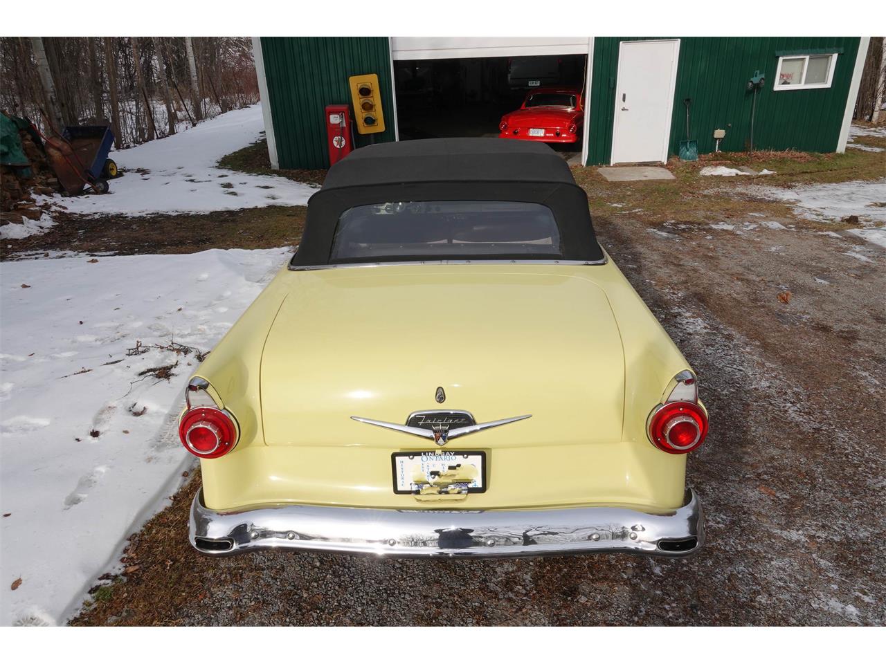 Ford-Sunliner-1956-Yellow-BlackWhite-4