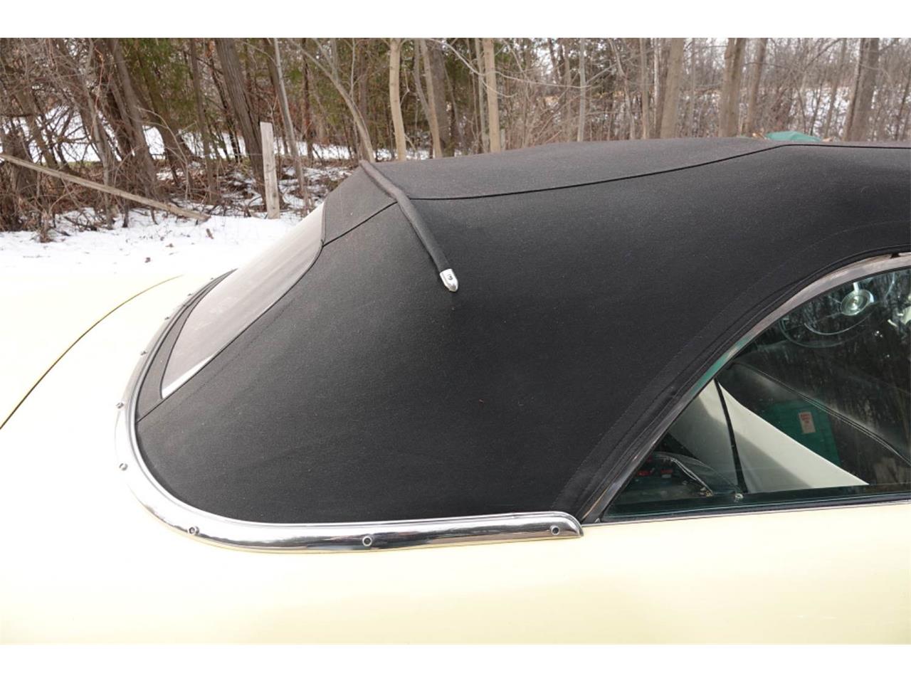 Ford-Sunliner-1956-Yellow-BlackWhite-6
