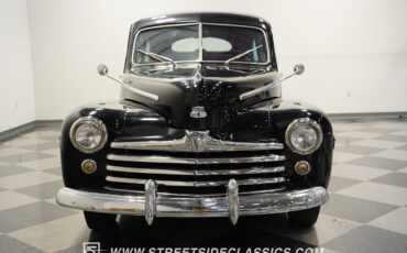 Ford-Super-Deluxe-1948-Sedan-17
