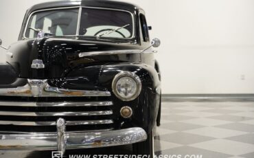 Ford-Super-Deluxe-1948-Sedan-19