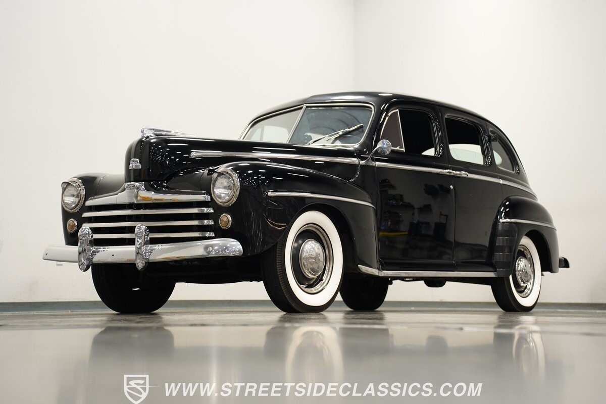Ford-Super-Deluxe-1948-Sedan-20