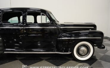 Ford-Super-Deluxe-1948-Sedan-29